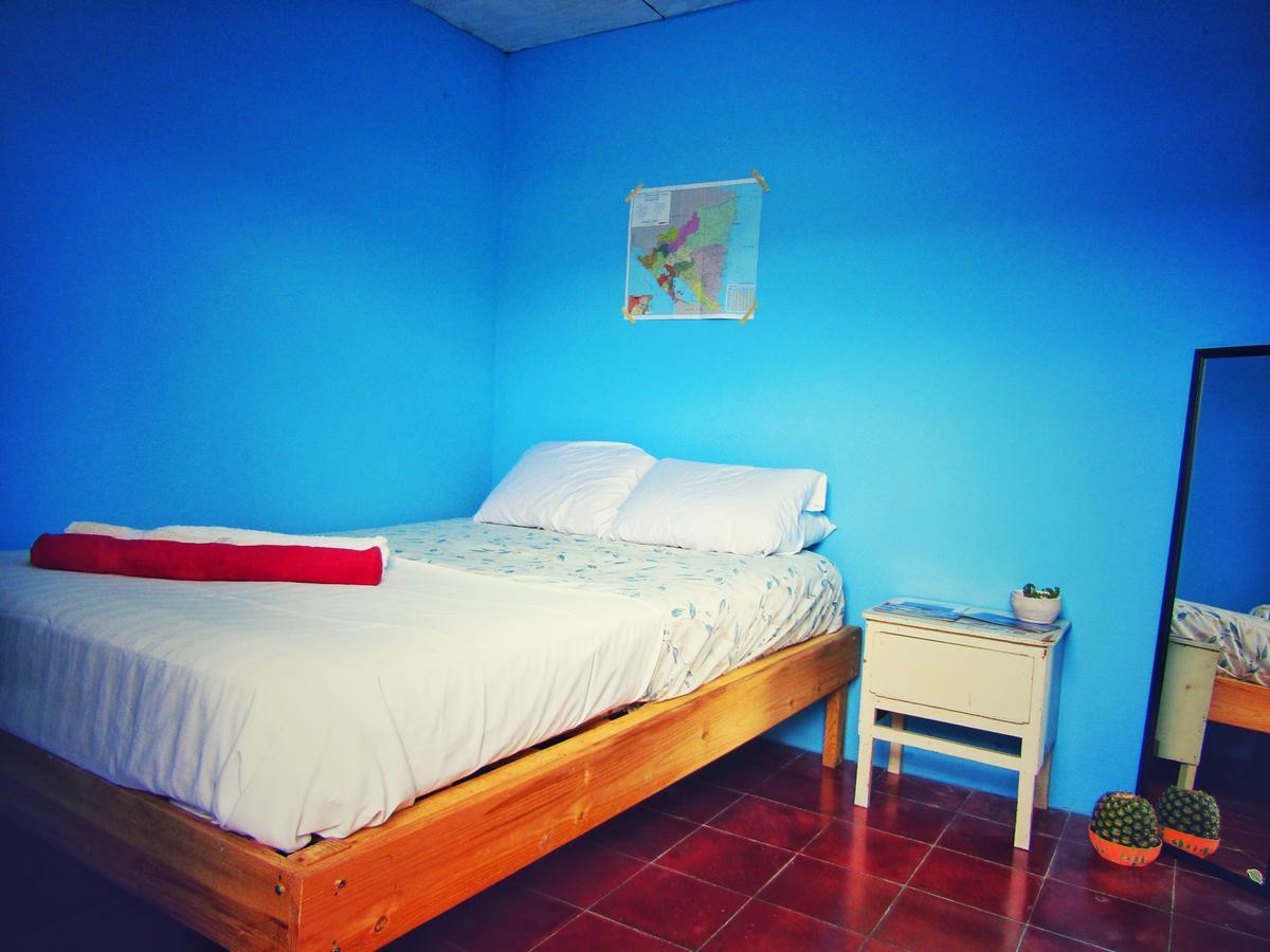 Hostal Mariella Эстели Экстерьер фото